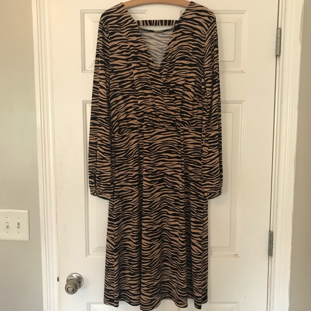 LOFT Tiger Stripe Bar Back Women's  Dress Size - Picture 8 of 10